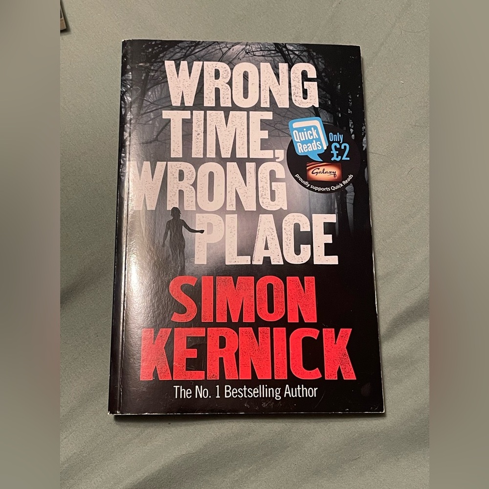 Wrong Time, Wrong Place by Simon Kernick - Thriller